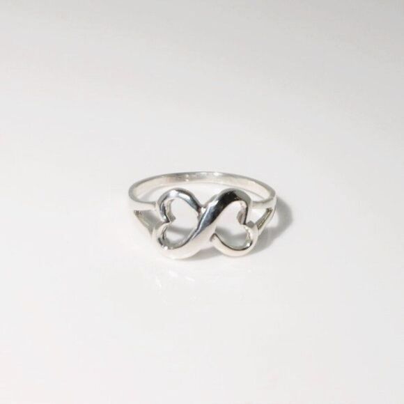 Infinity Hearts Ring in Sterling Silver Ring Size 5 - Picture 4 of 8